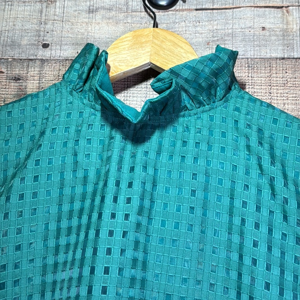 Tuckernuck Emerald Burnout Daphne Dress sz L Ruffle Collar Bow Mini Cocktail - Picture 7 of 15
